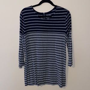 Jessica Simpson Nursing Invisible Zipper XL Top